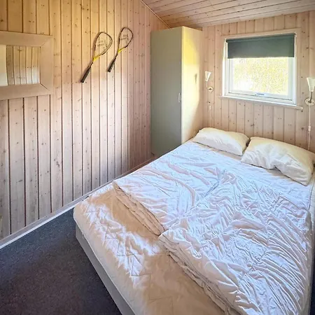 Front In With Sauna בית נופש אוטרופ